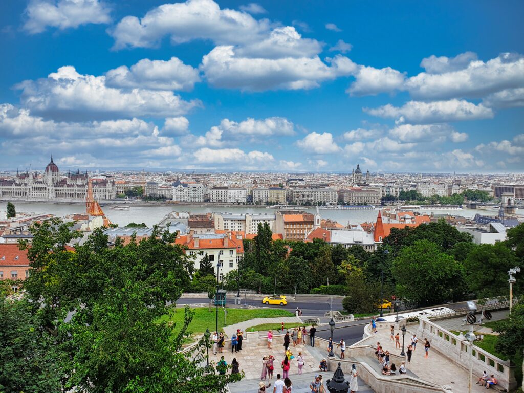 panorama Budapesztu widoczna z baszt Rybackich podczas urlopu w stolicy Węgier