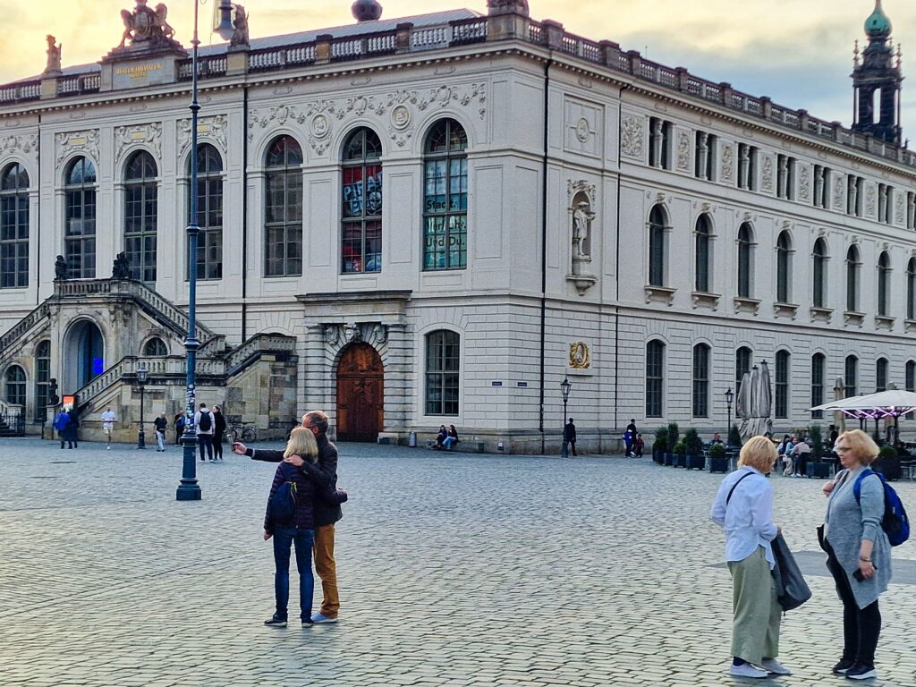 Muzeum Transportu podczas spaceru po Neumarkt w Dreźnie