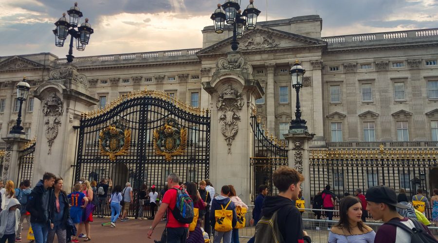 londyńska rezydencja królewska podczas wycieczki weekendowej do Londynu z biurem Sol Tours z Krakowa