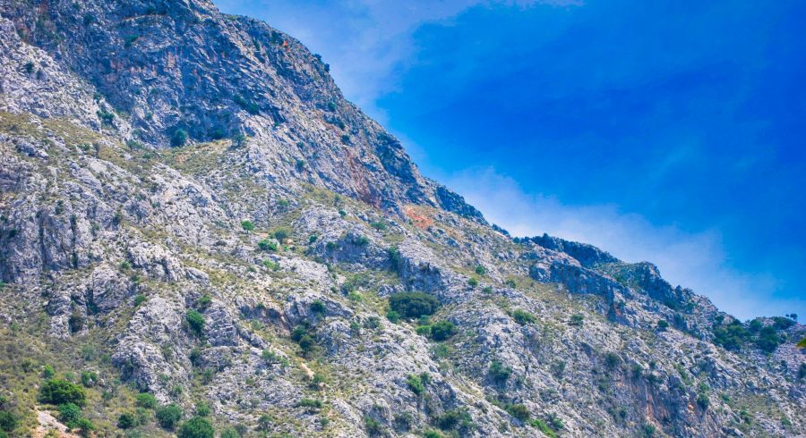 Pantokrator- najwyższy masyw na Wyspie Korfu, majestatyczna szczyt górujący nad całą wyspą
