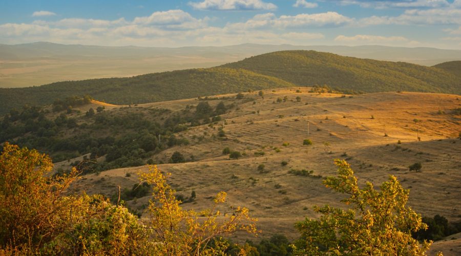 typowy krajobraz Bułgarii terenów wiejskich w rejonie Słonecznego Brzegu